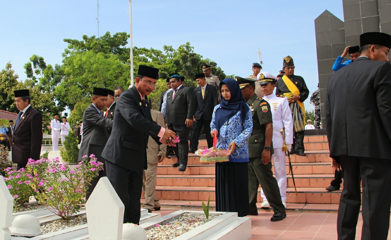 Sekda Rohil Irup Harkitnas 109 di Taman Budaya